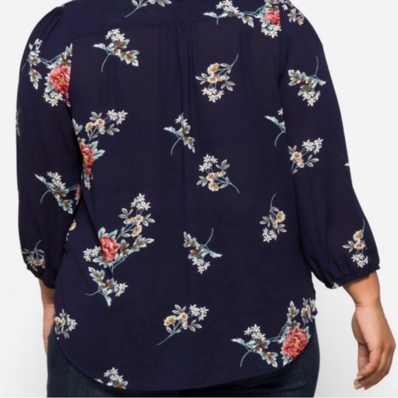 Fun2Fun Navy Blue Floral Print V-Neck Blouse Top Size Small NWOT - Picture 2 of 14